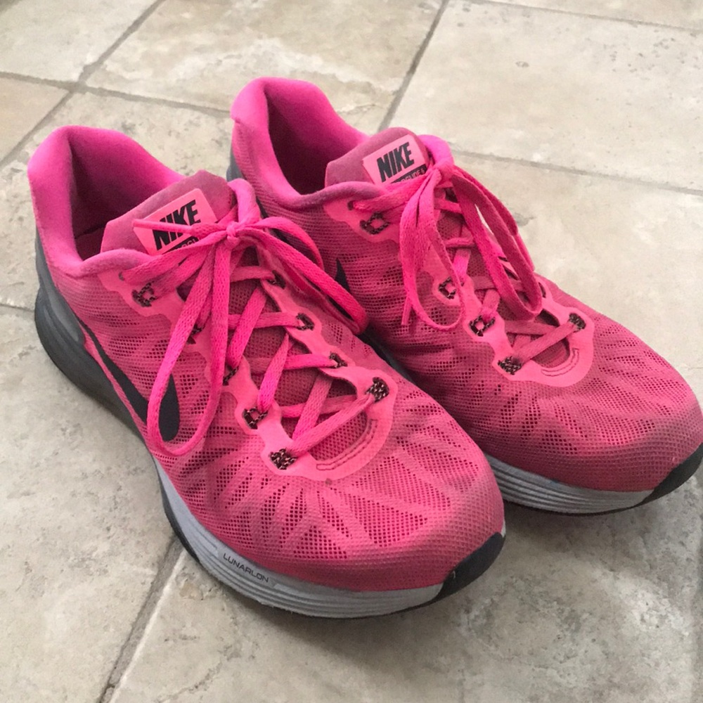 Pink Nike Lunarglide 6